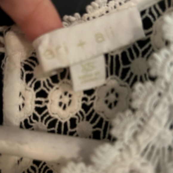 White Flutter Sleeve Blouse - Picture 3 of 3